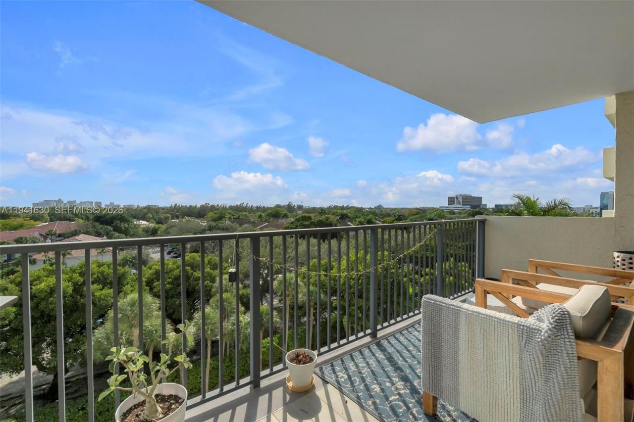 3200 Port Royale Dr N, Unit 705, Fort Lauderdale, FL 33308 Photo