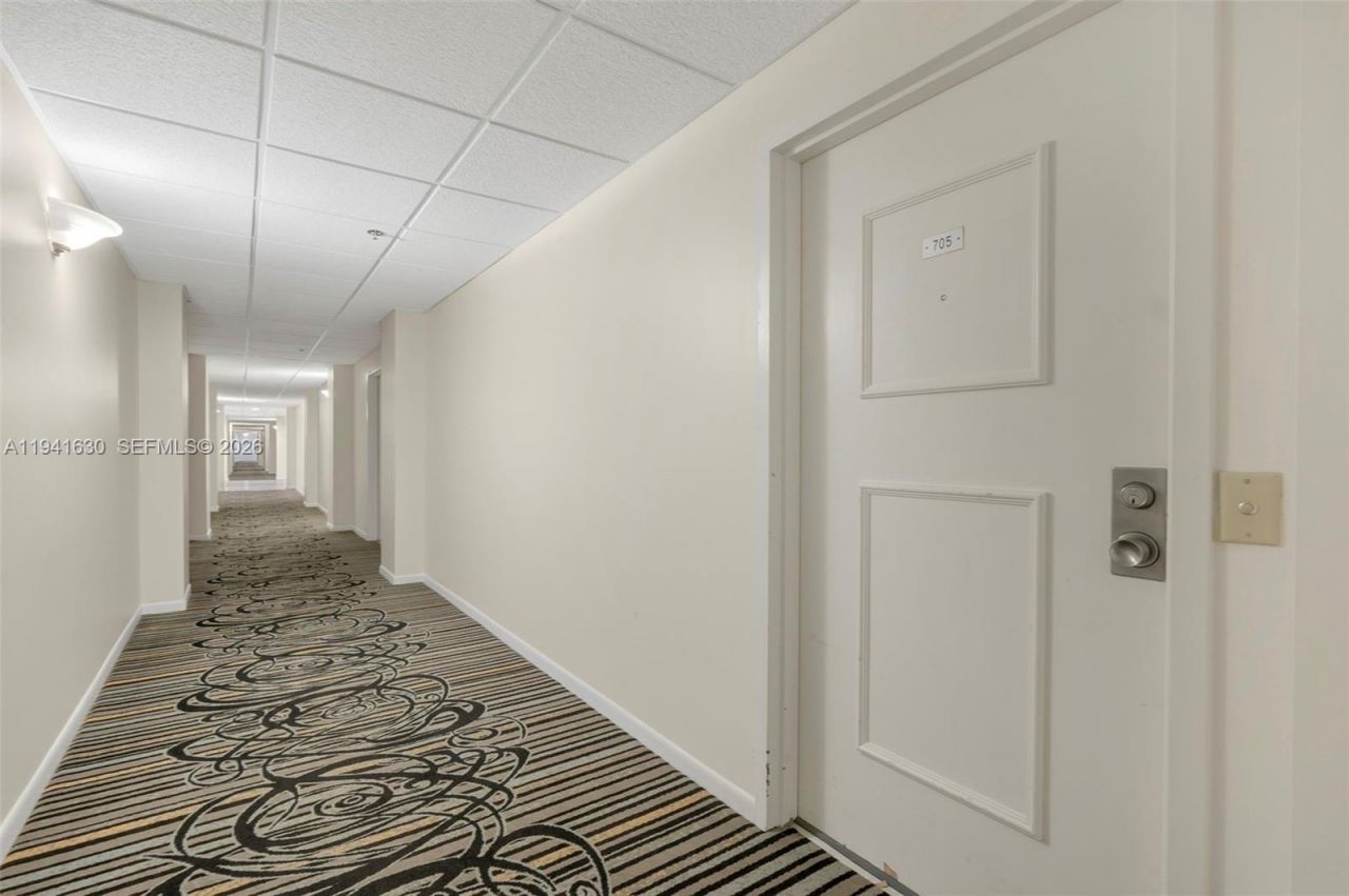 3200 Port Royale Dr N, Unit 705, Fort Lauderdale, FL 33308 Photo