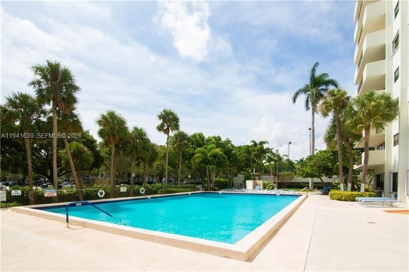 3200 Port Royale Dr N, Unit 705, Fort Lauderdale, FL 33308 Photo