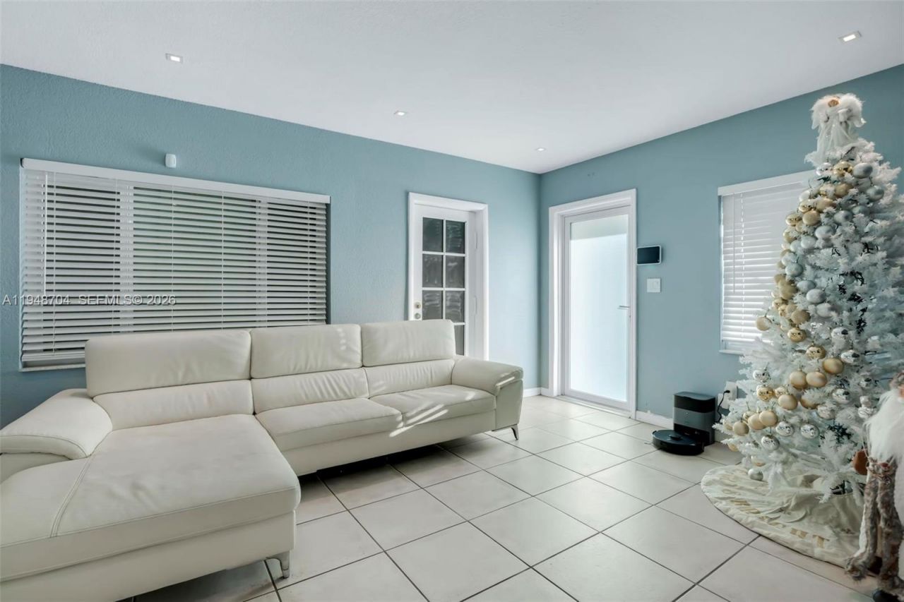 14860 Buchanan St, Miami, FL 33176 Photo