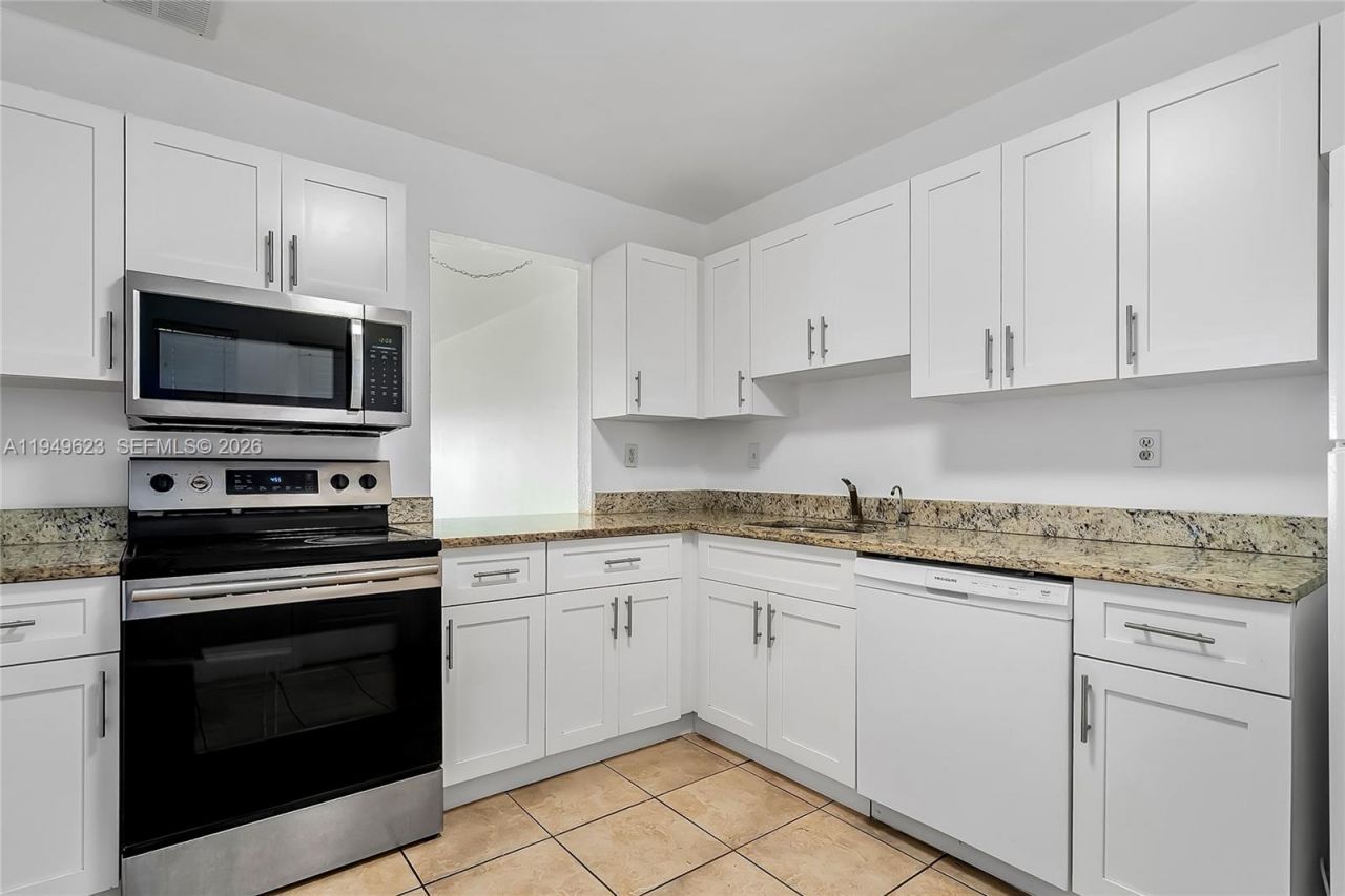 2500 SW 81st Ave , Unit 402, Davie, FL 33324 Photo