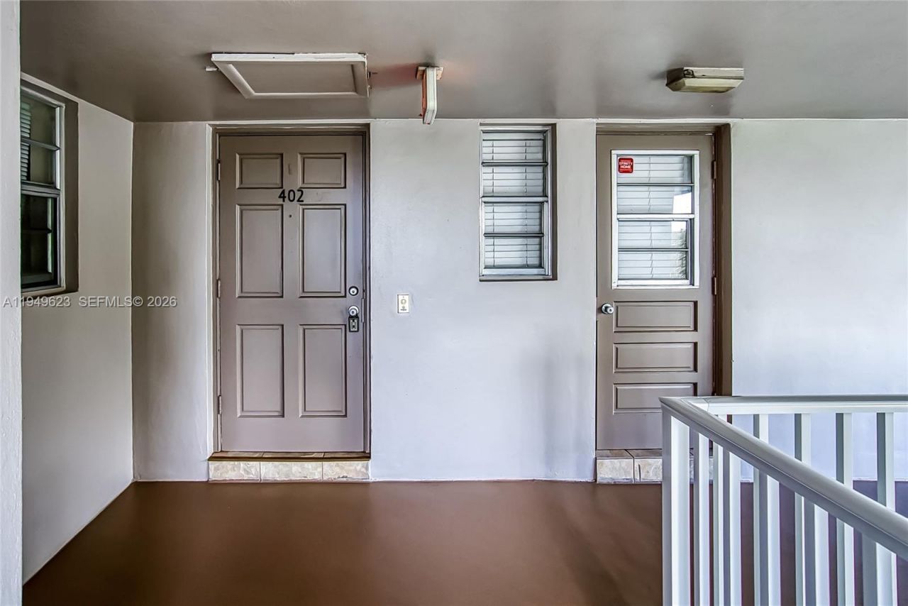 2500 SW 81st Ave , Unit 402, Davie, FL 33324 Photo