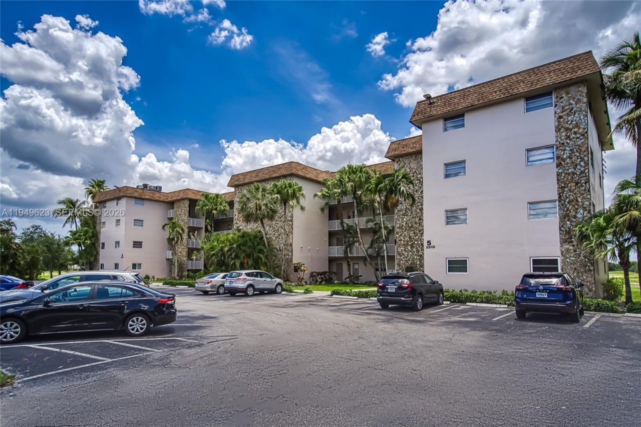 2500 SW 81st Ave , Unit 402, Davie, FL 33324 Photo