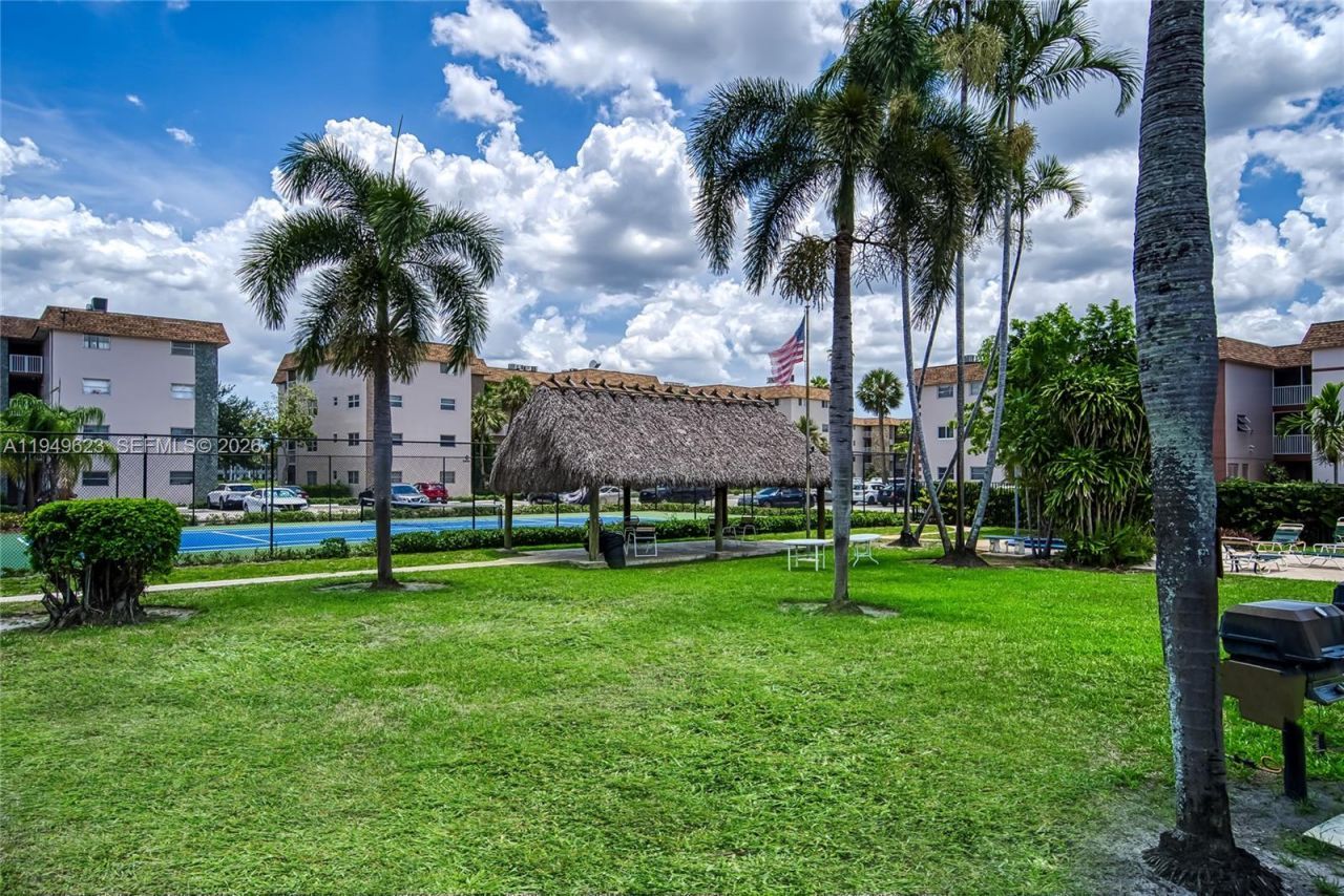 2500 SW 81st Ave , Unit 402, Davie, FL 33324 Photo