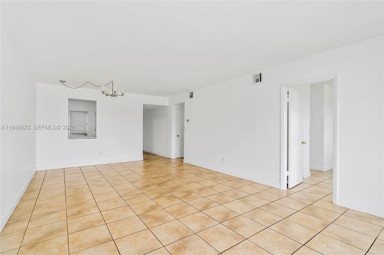 2500 SW 81st Ave , Unit 402, Davie, FL 33324 Photo