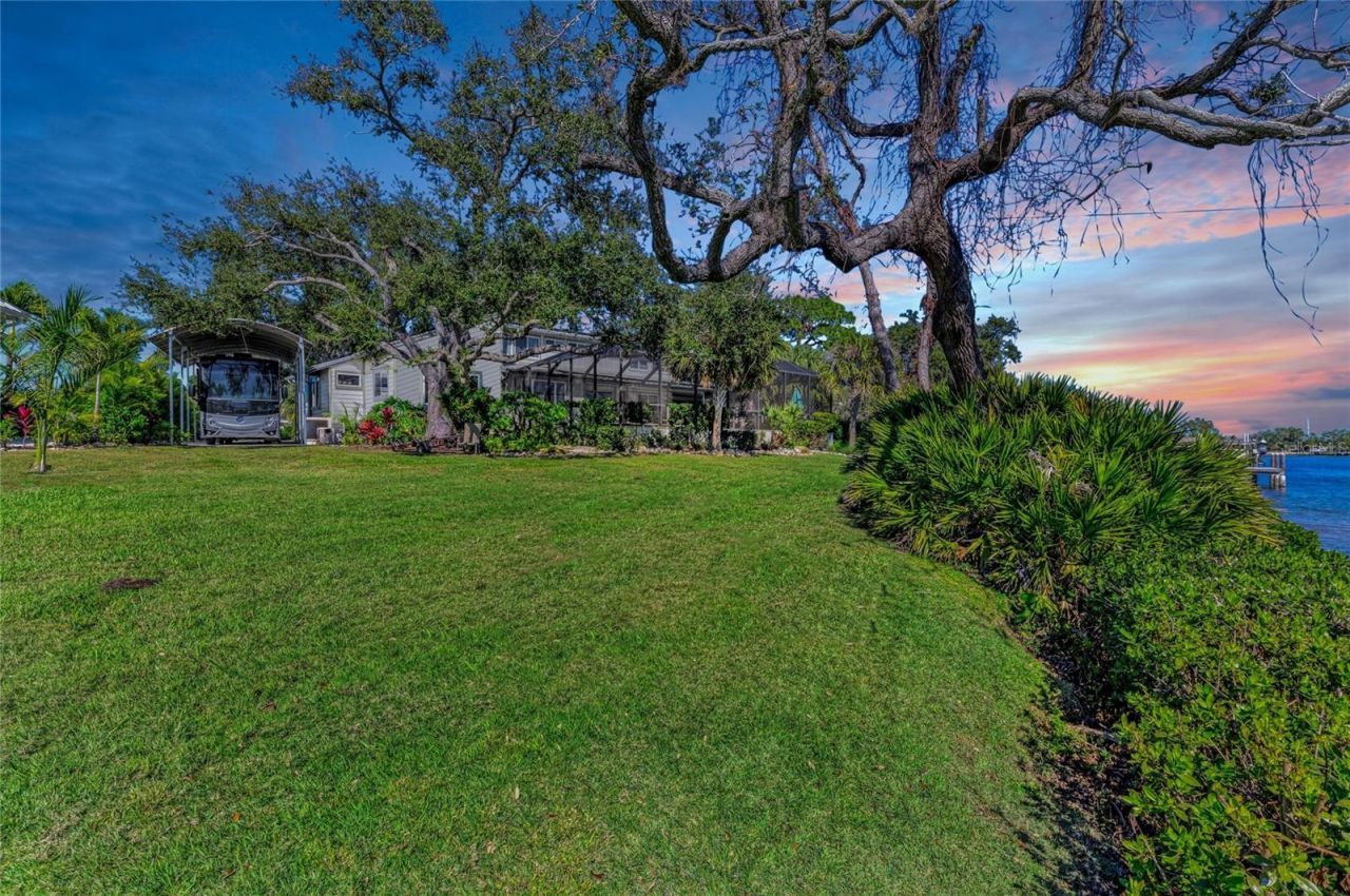 1211 62nd Street Nw, Bradenton, FL 34209 Photo