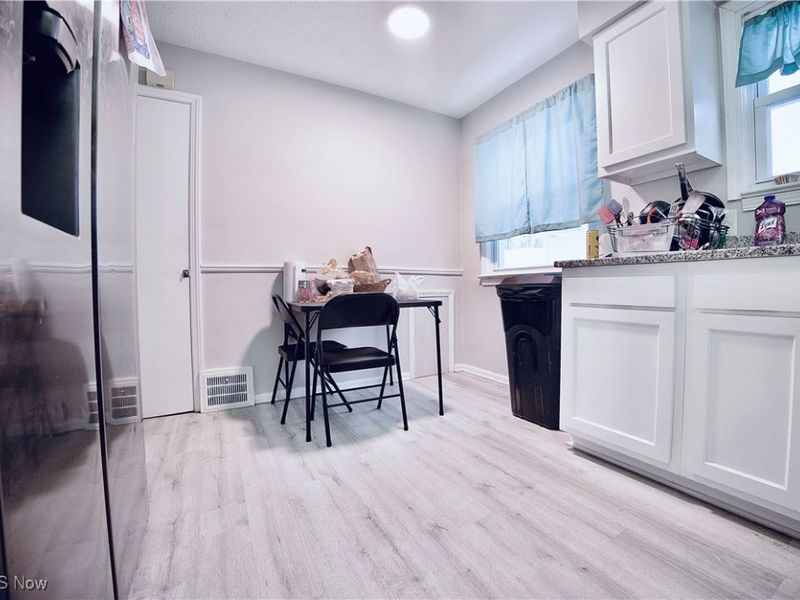 18717 Waterbury Avenue, Maple Heights, OH 44137 Photo 11