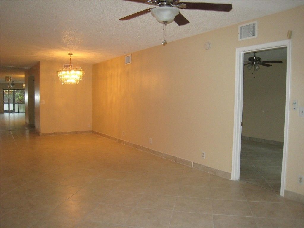 9501 NW 2nd Place, Unit 3-A, Coral Springs, FL 33071 Photo