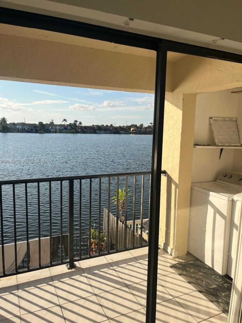 5580 W 26th Ct, Unit 208, Hialeah, FL 33016 Photo