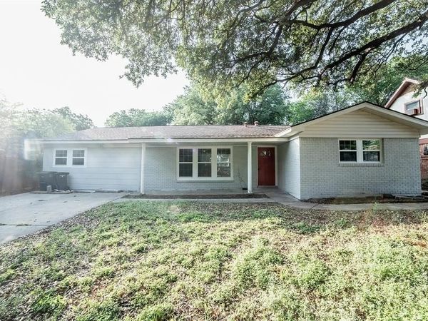 5232 Cockrell Avenue, Fort Worth, TX 76133