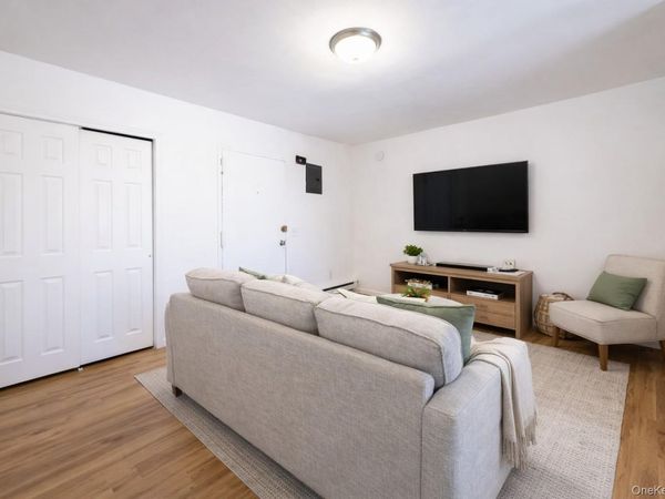 1550 Montauk Highway, Unit 1B, Mastic, NY 11950