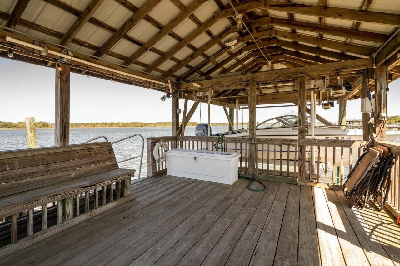 2491 River Bluff Lane Photo 11