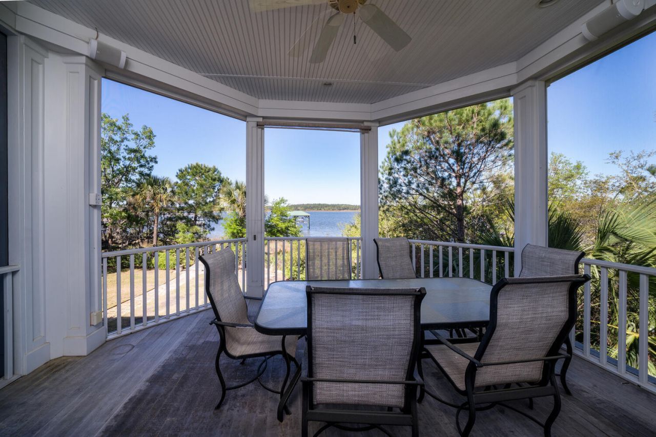 2491 River Bluff Lane Photo 18