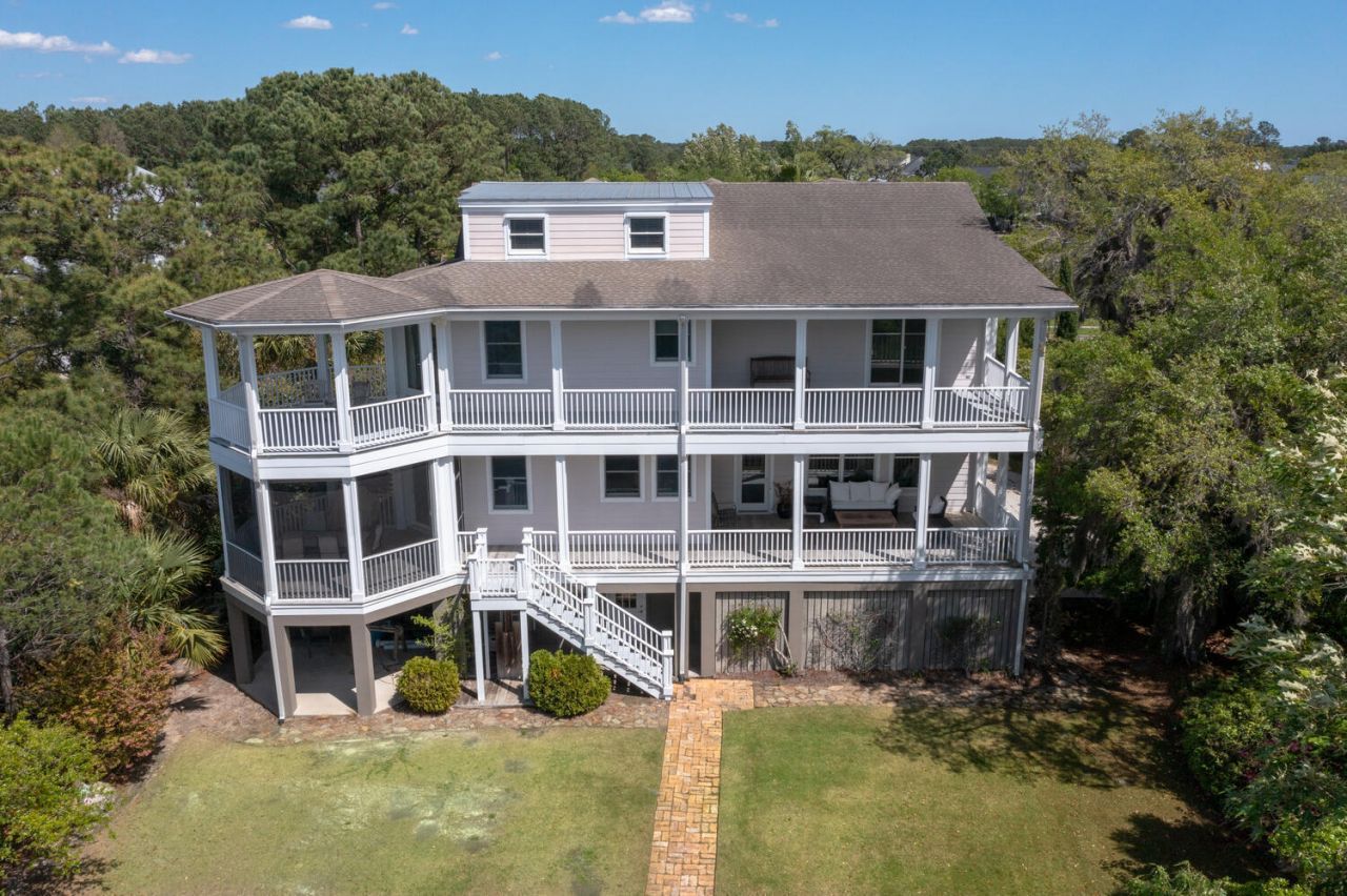 2491 River Bluff Lane Photo 4