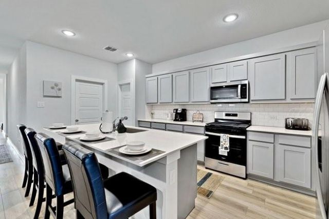 505 Hazeltine Road, Red Oak, TX 75154 Main Photo