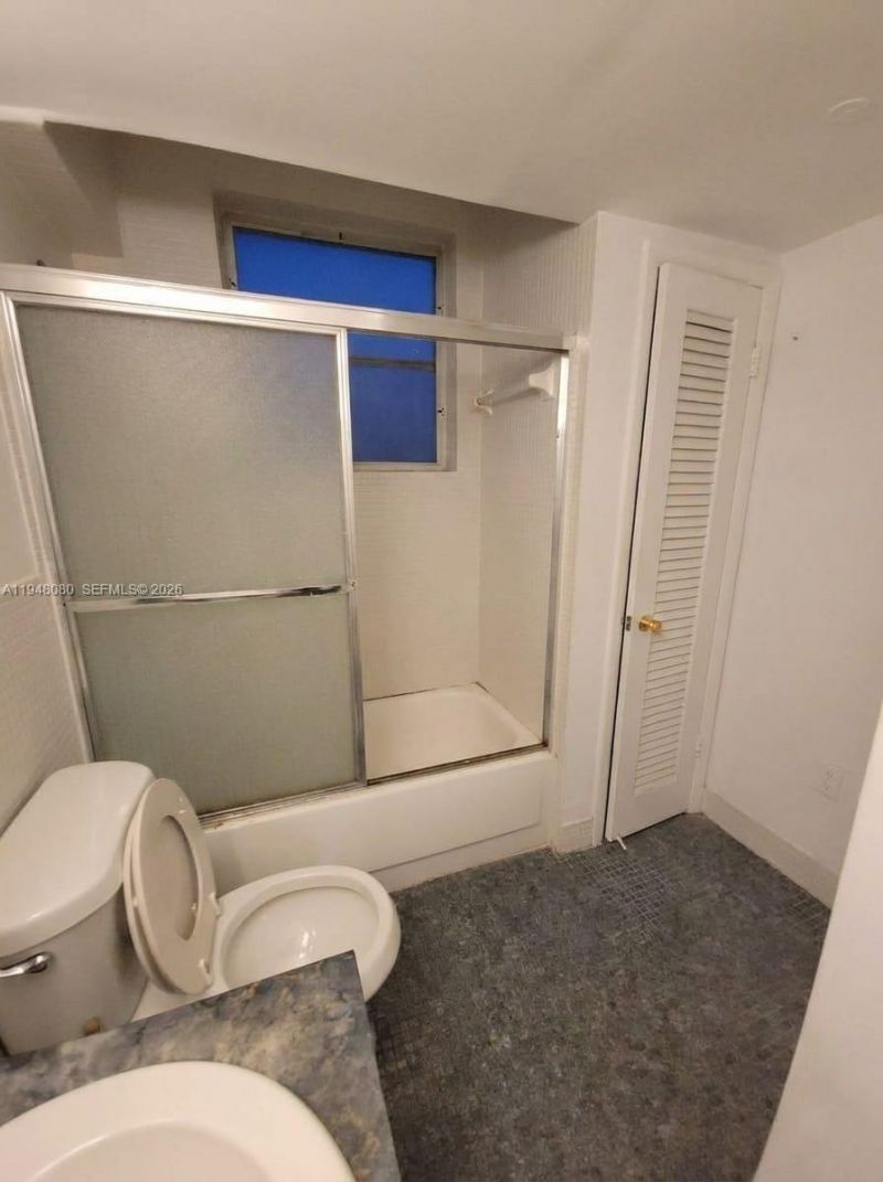 1591 NE Miami Gardens Dr, Unit 205, Miami, FL 33179 Photo