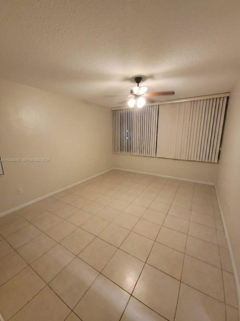 1591 NE Miami Gardens Dr, Unit 205, Miami, FL 33179 Photo