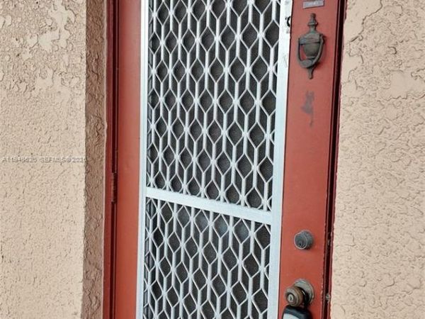 7220 Lake Cir Dr , Unit 203, Margate, FL 33063