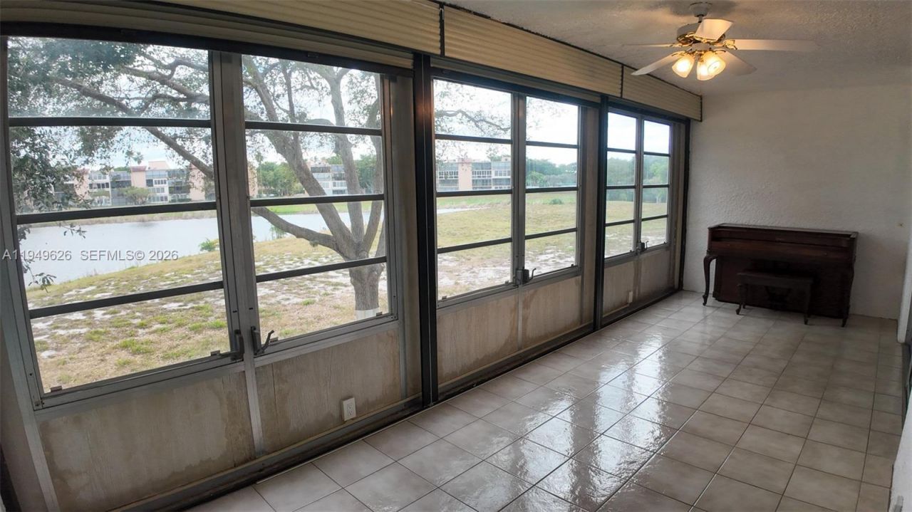 7220 Lake Cir Dr, Unit 203, Margate, FL 33063 Photo