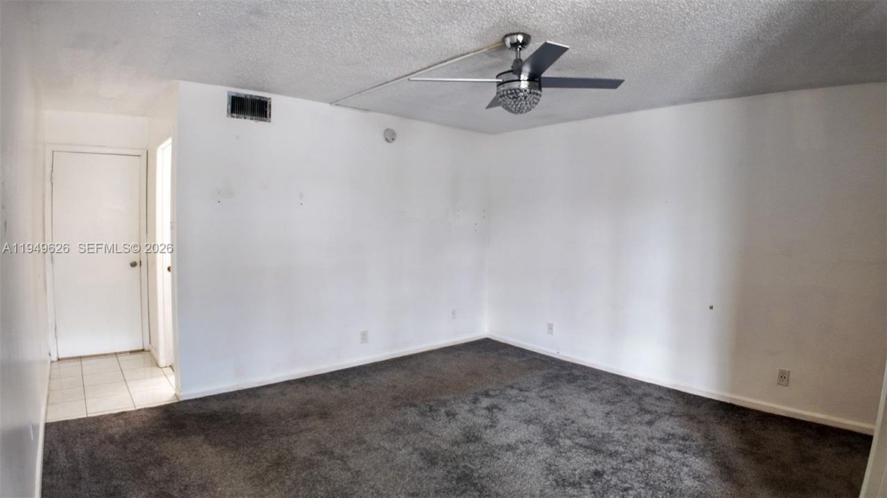 7220 Lake Cir Dr, Unit 203, Margate, FL 33063 Photo