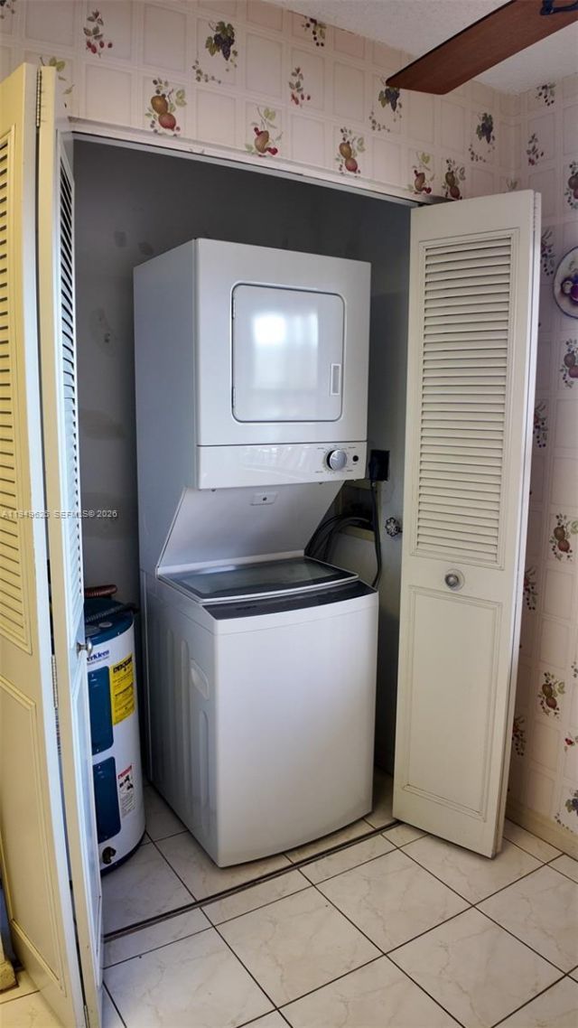 7220 Lake Cir Dr, Unit 203, Margate, FL 33063 Photo