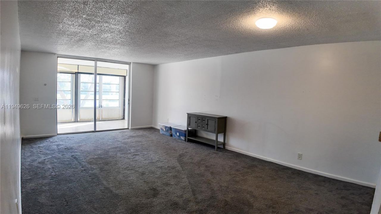 7220 Lake Cir Dr, Unit 203, Margate, FL 33063 Photo