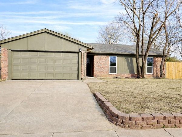 6357 Cascade Circle, Watauga, TX 76148