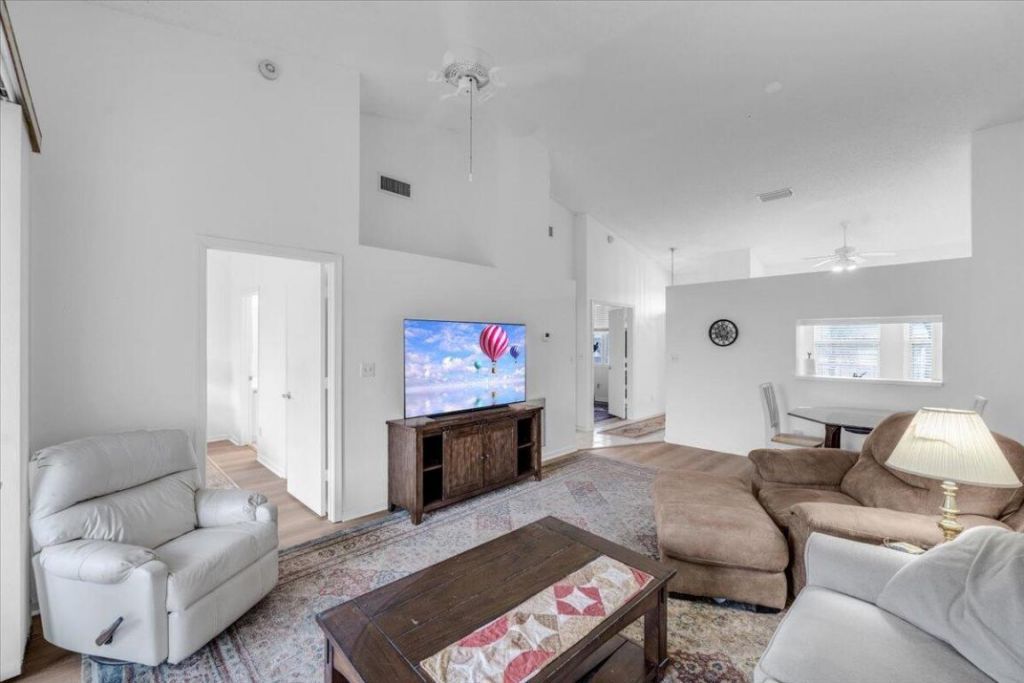 18081 SE Country Club Drive, Unit 35-348, Jupiter, FL 33469 Photo