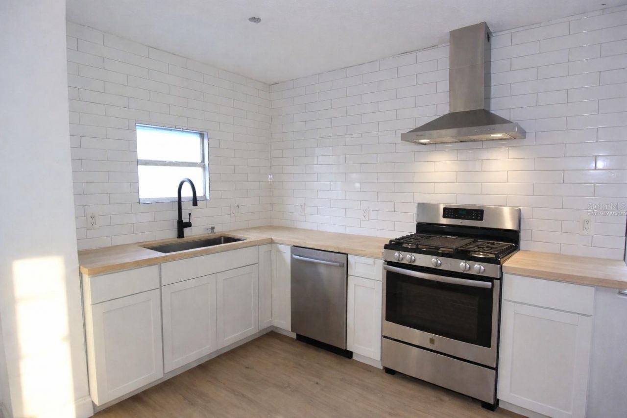 4701 17th Avenue S, Saint Petersburg, FL 33711 Photo