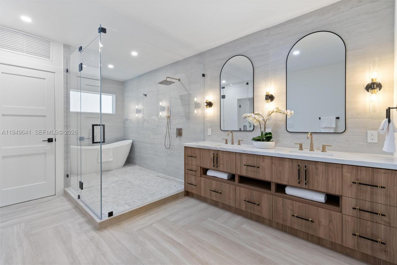 420 NE 55th Ter, Miami, FL 33137 Photo