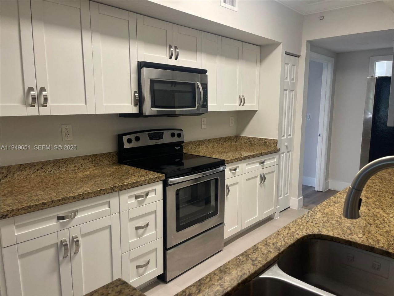 160 SW 117th Ter, Unit 6201, Pembroke Pines, FL 33025 Photo