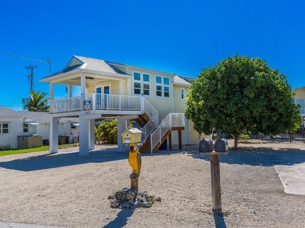 31478 Avenue E, Big Pine, FL 33043