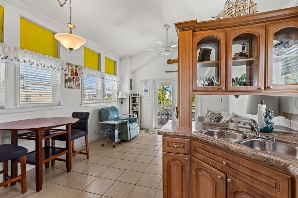 31478 Avenue E, Big Pine Key, FL 33043 Photo