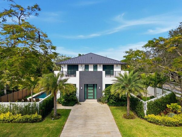 2103 Bayview Dr, Fort Lauderdale, FL 33305
