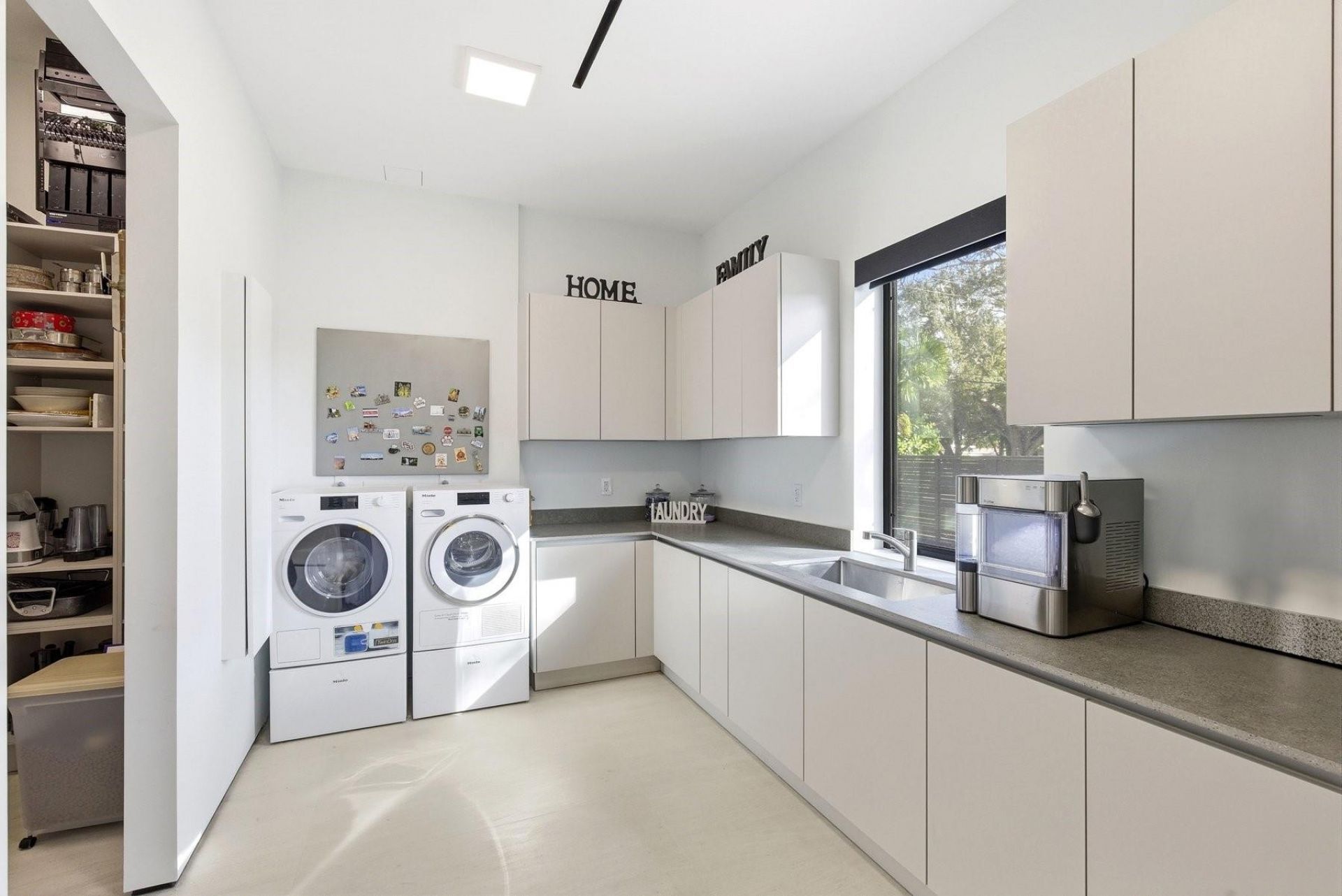 2103 Bayview Drive, Fort Lauderdale, FL 33305 Photo