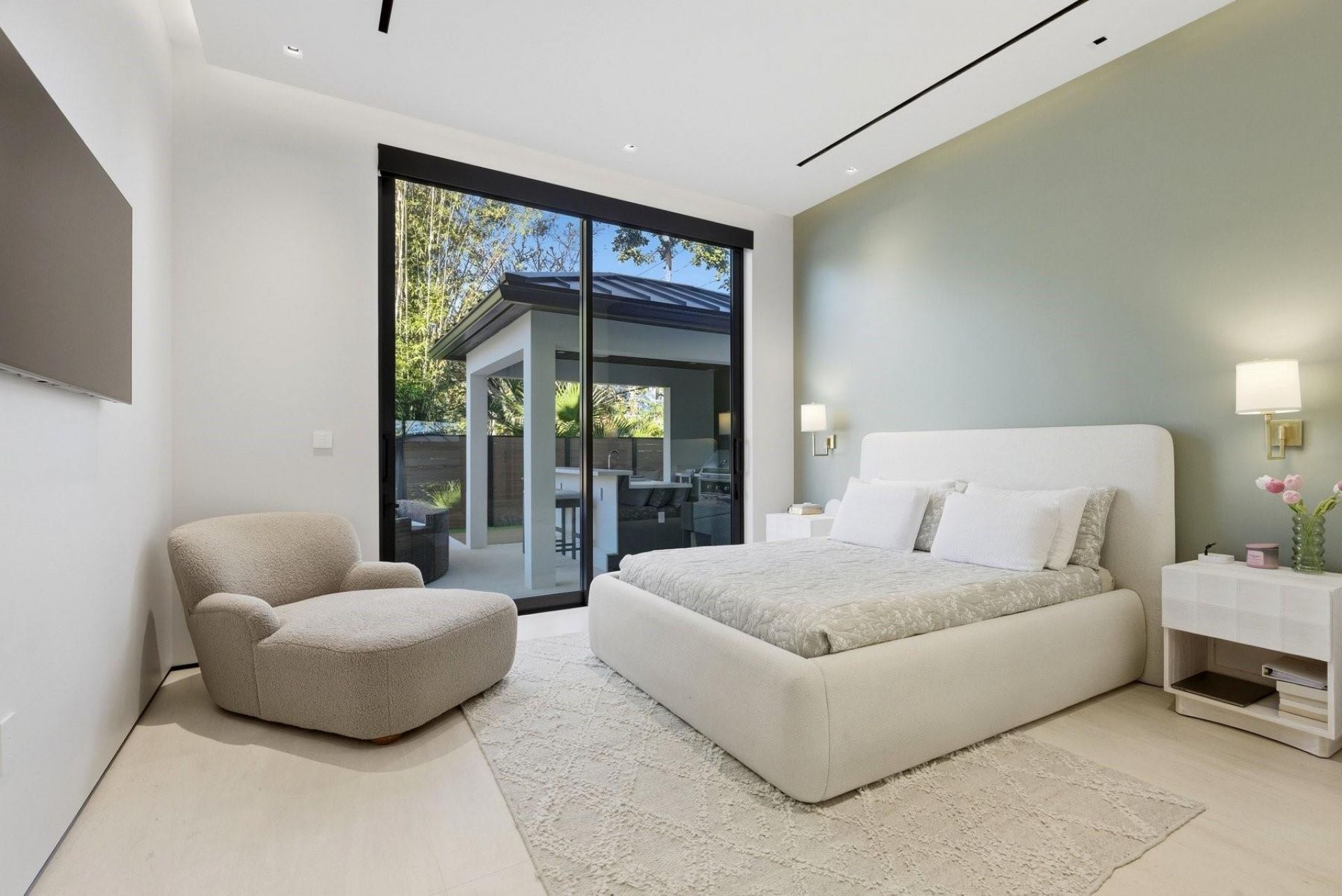 2103 Bayview Drive, Fort Lauderdale, FL 33305 Photo