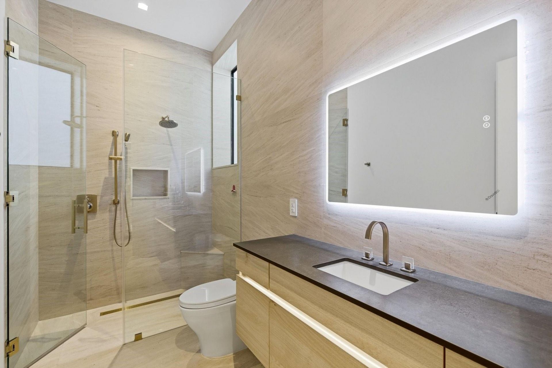 2103 Bayview Drive, Fort Lauderdale, FL 33305 Photo