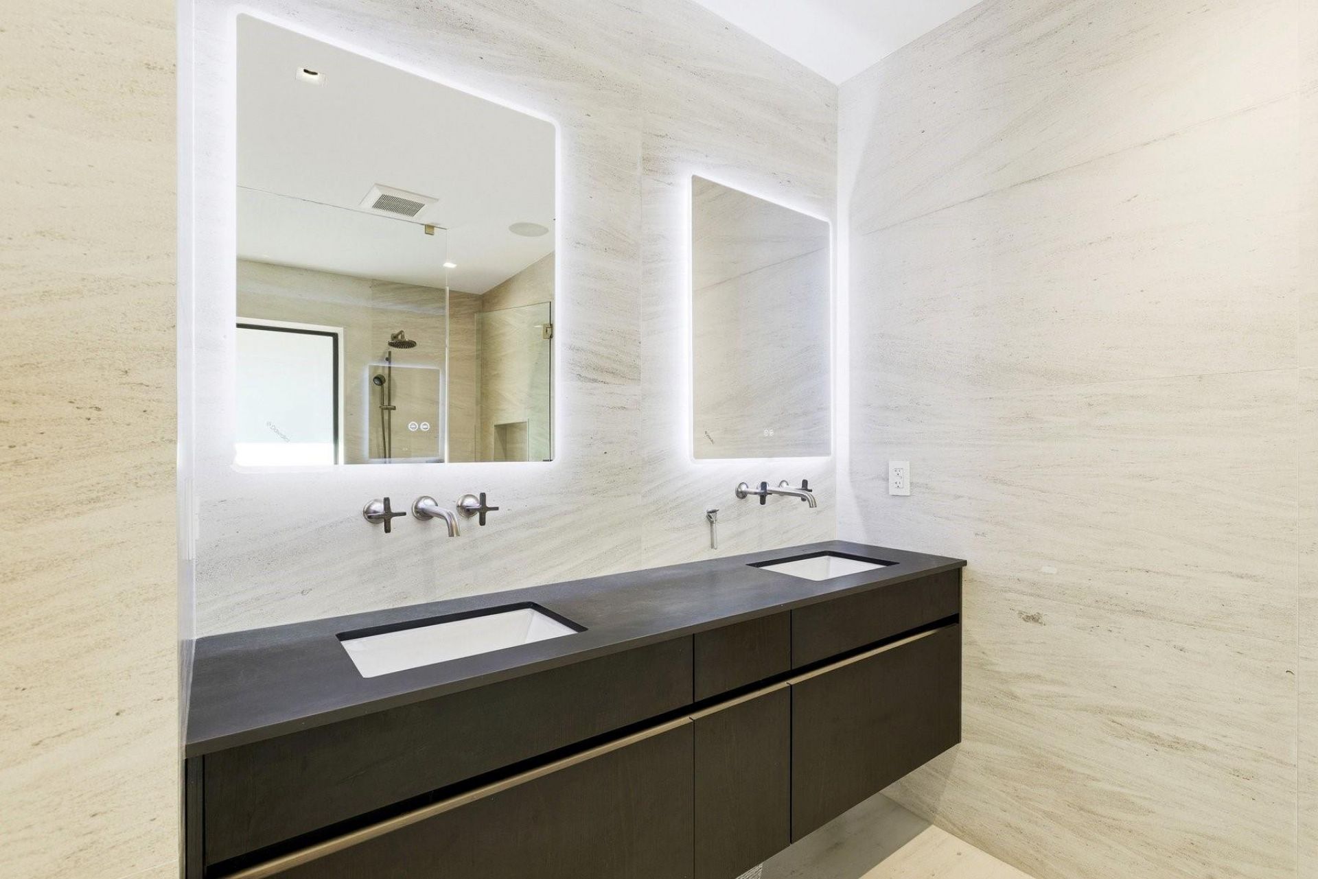 2103 Bayview Drive, Fort Lauderdale, FL 33305 Photo