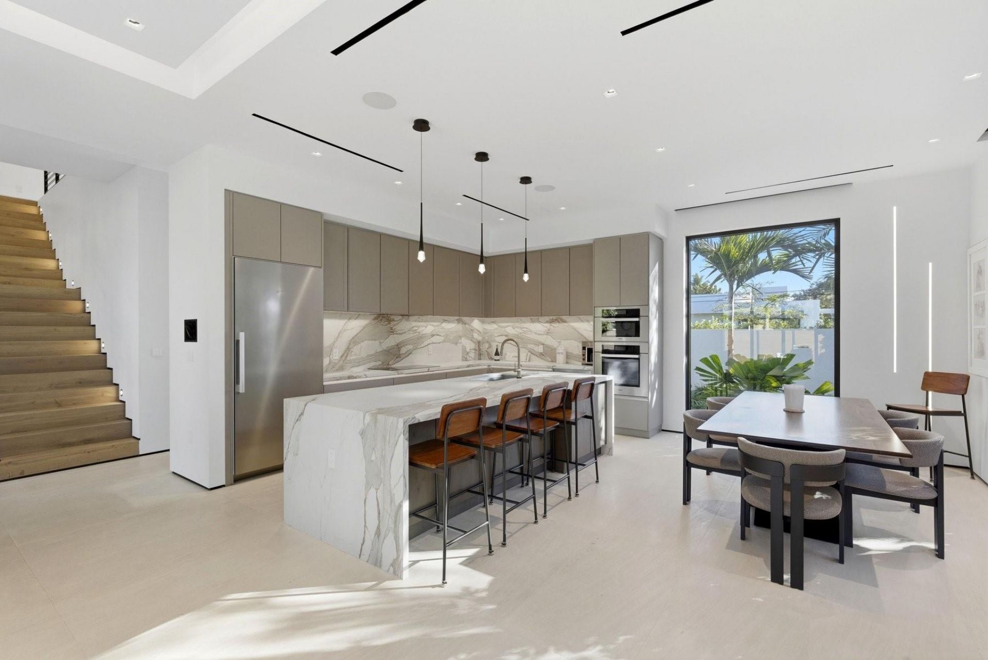 2103 Bayview Drive, Fort Lauderdale, FL 33305 Photo