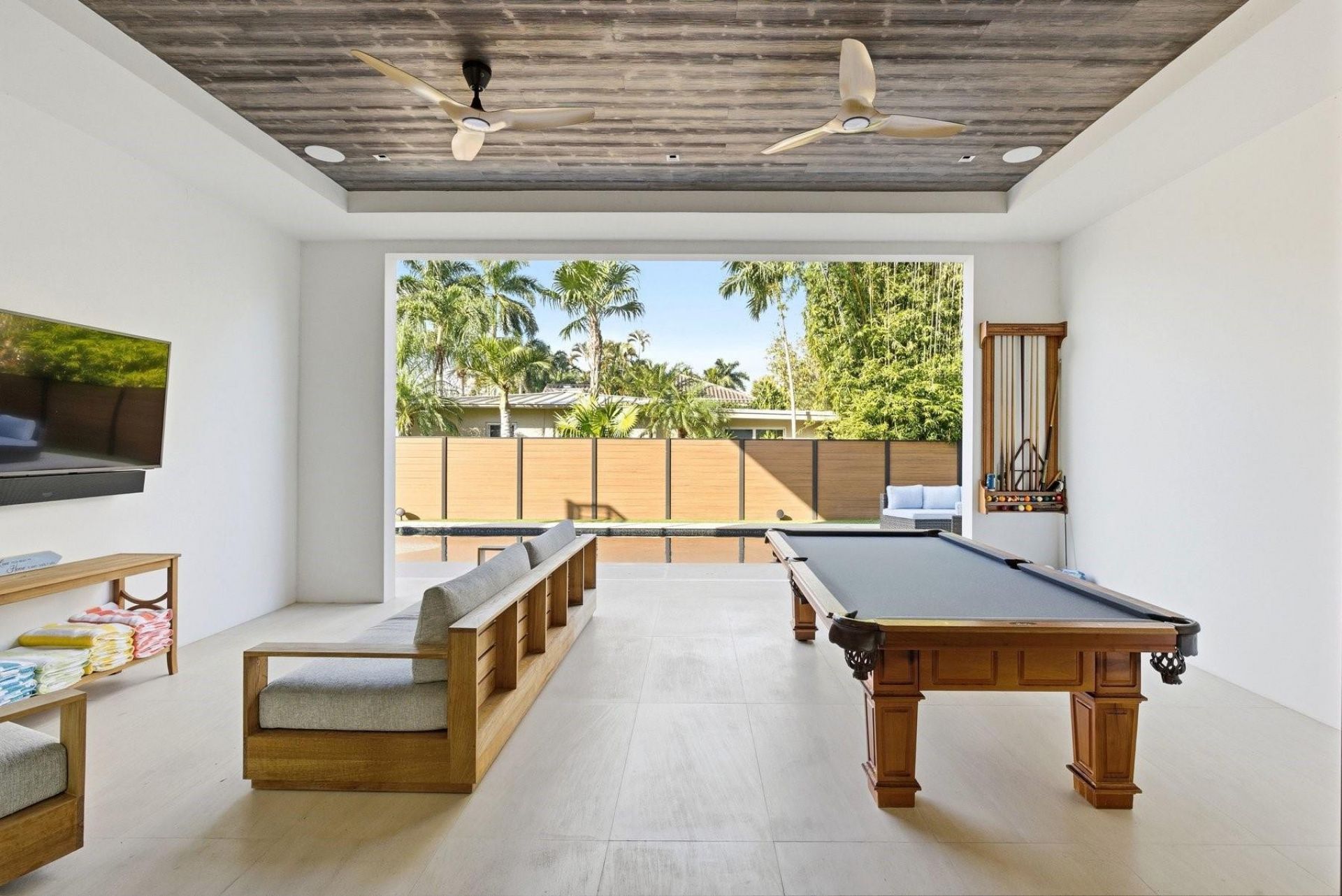 2103 Bayview Drive, Fort Lauderdale, FL 33305 Photo