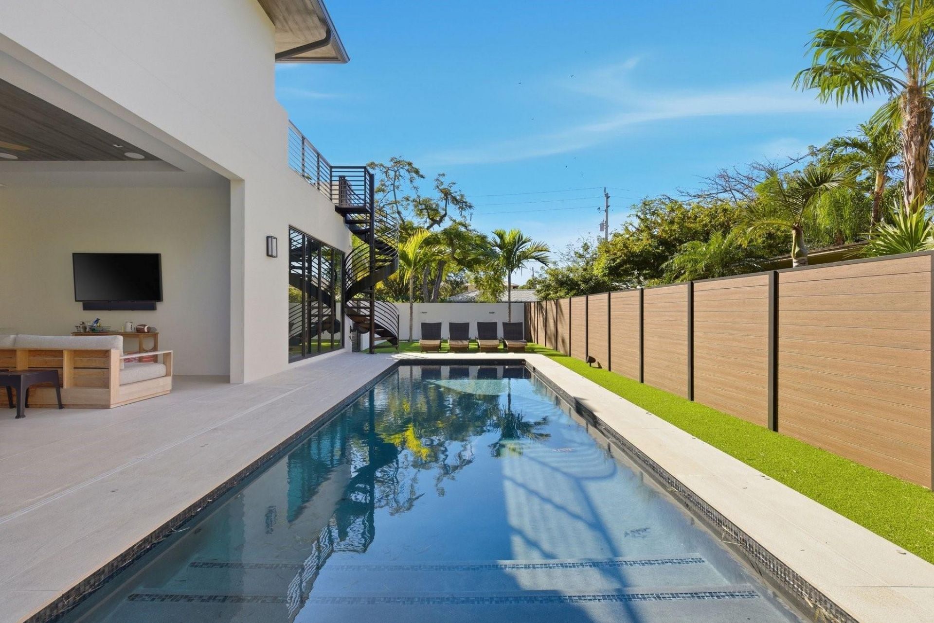 2103 Bayview Drive, Fort Lauderdale, FL 33305 Photo