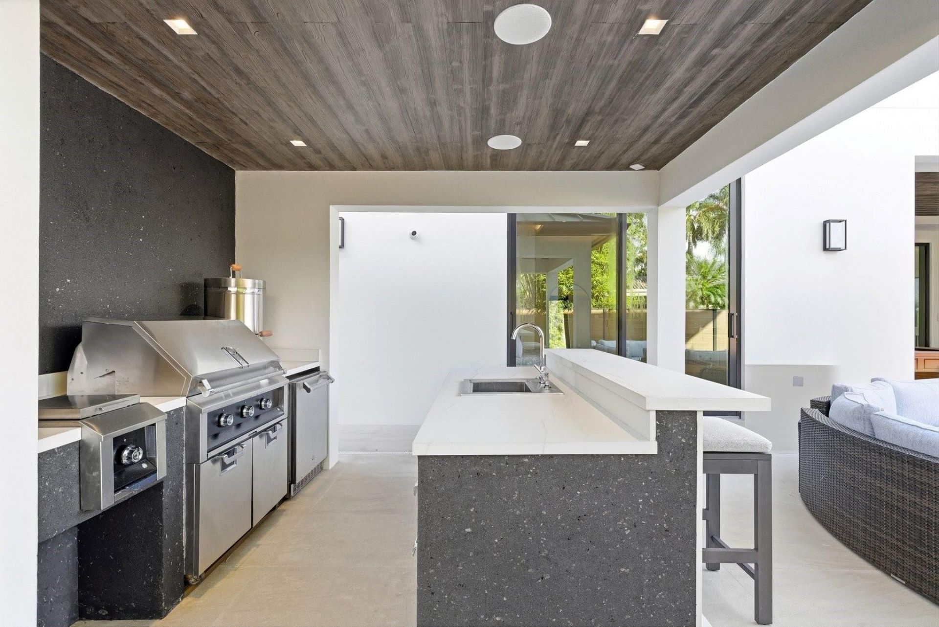 2103 Bayview Drive, Fort Lauderdale, FL 33305 Photo