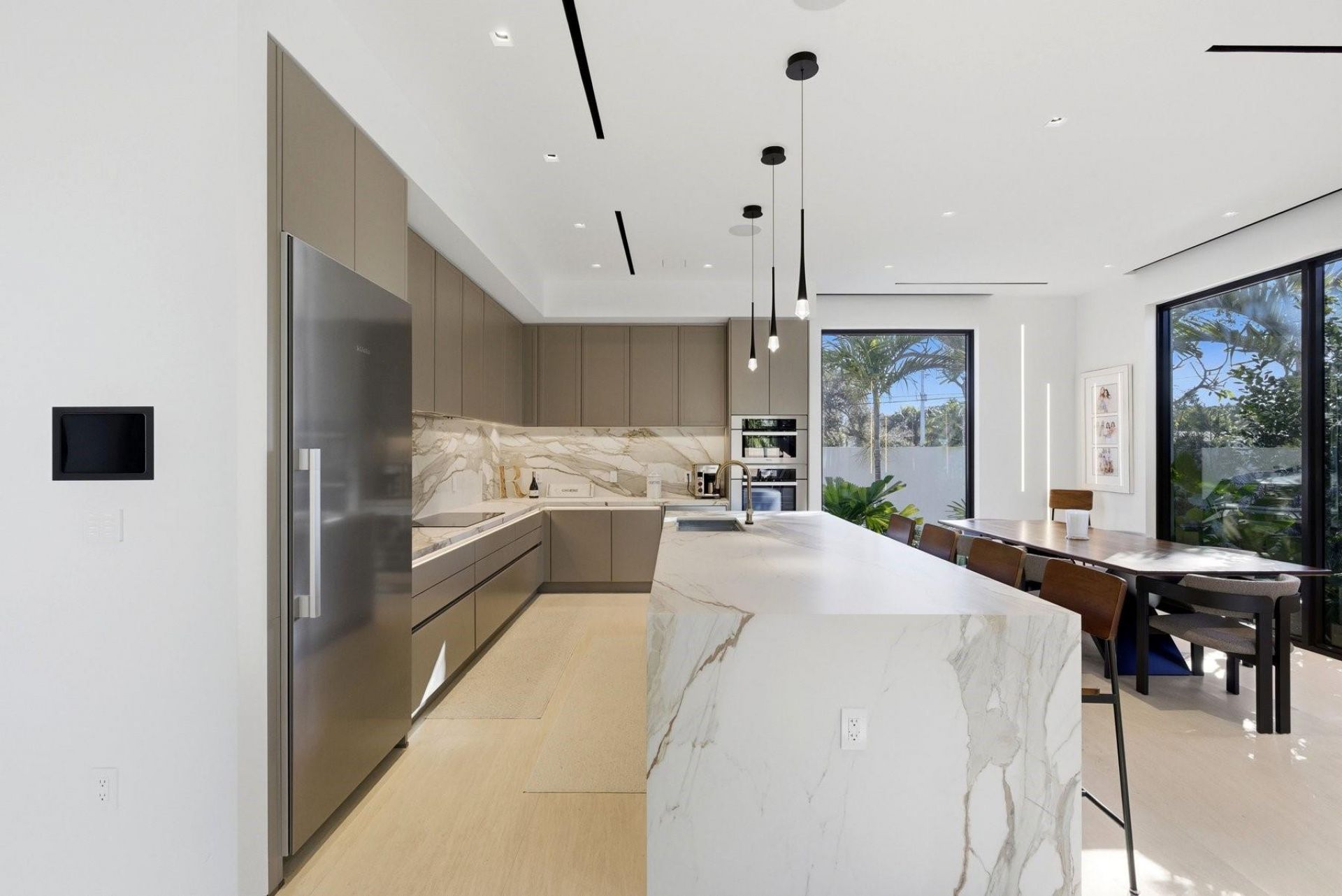 2103 Bayview Drive, Fort Lauderdale, FL 33305 Photo