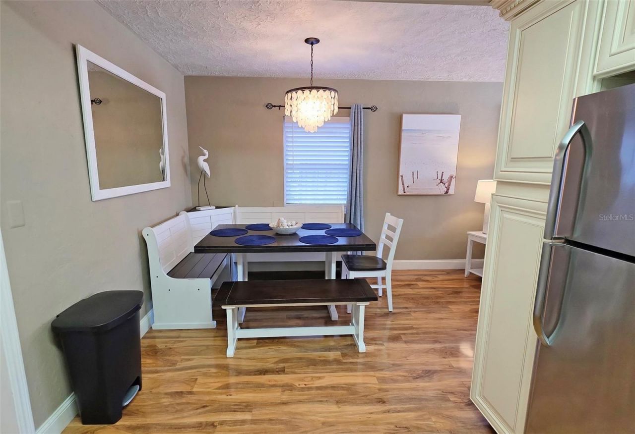 2442 Wood Street, Sarasota, FL 34237 Photo