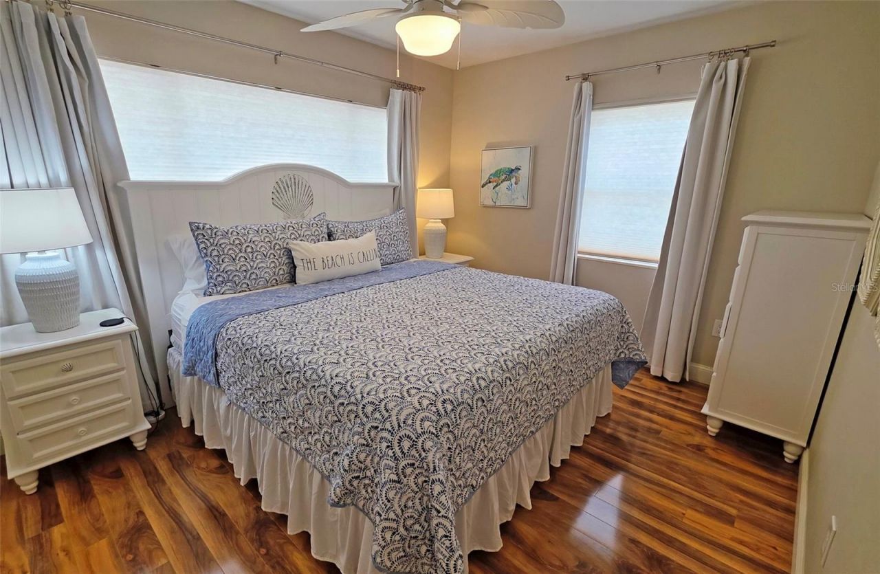 2442 Wood Street, Sarasota, FL 34237 Photo