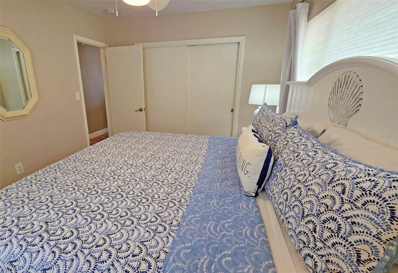 2442 Wood Street, Sarasota, FL 34237 Photo