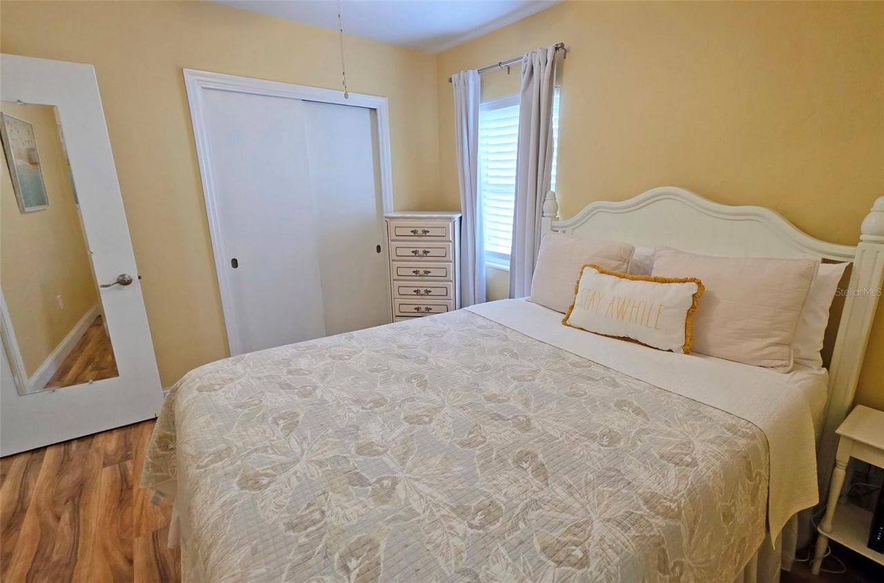 2442 Wood Street, Sarasota, FL 34237 Photo