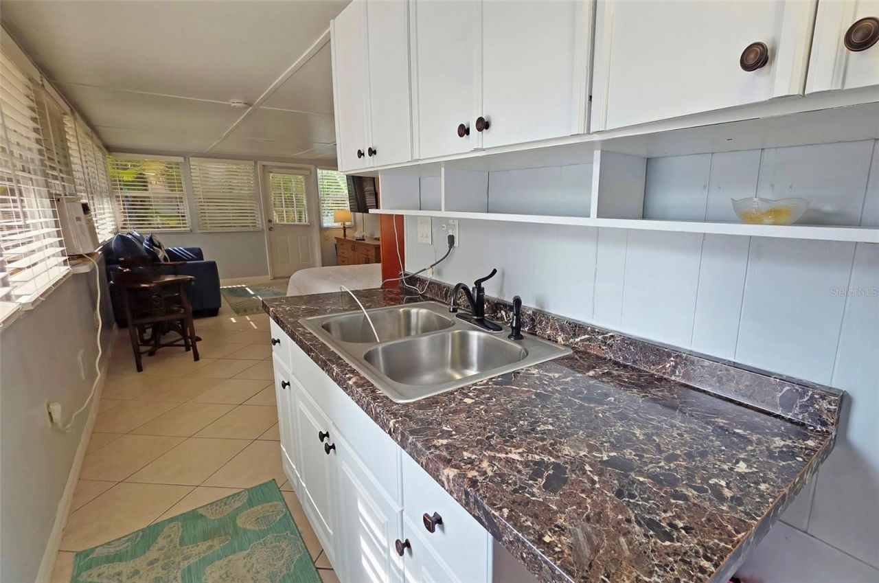 2442 Wood Street, Sarasota, FL 34237 Photo