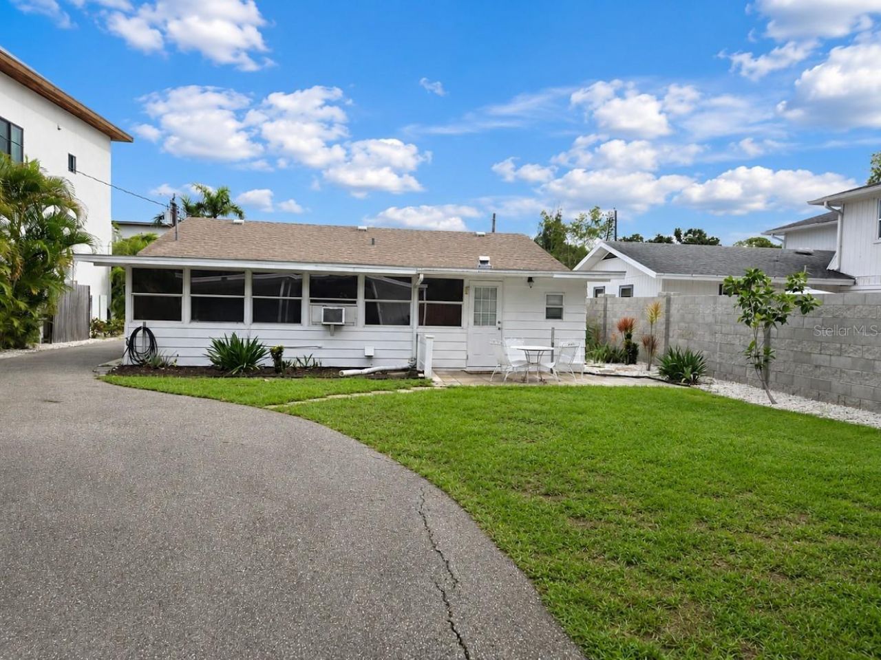 2442 Wood Street, Sarasota, FL 34237 Photo