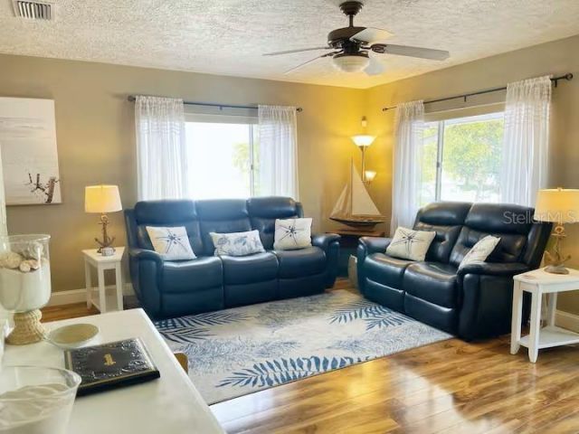 2442 Wood Street, Sarasota, FL 34237 Photo